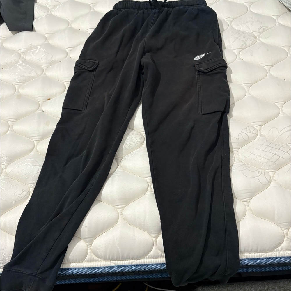 Nike kids cargo sweatpants